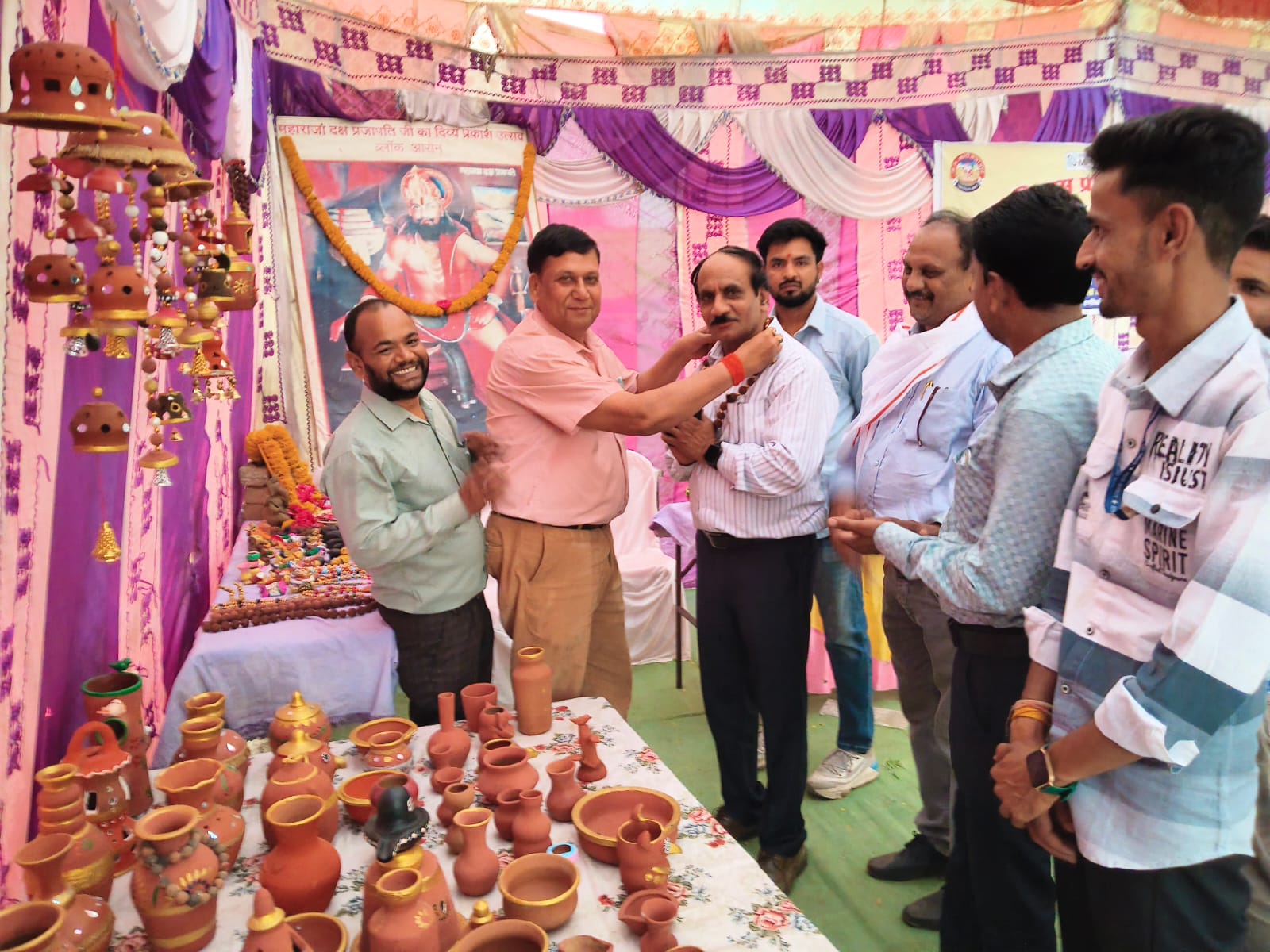 कौशल विकास प्रशिक्षण अंतर्गत  जिला गुना में 45 दिवसीय ट्रेराकोटा ट्रेनिंंग का समापन समारोह ।