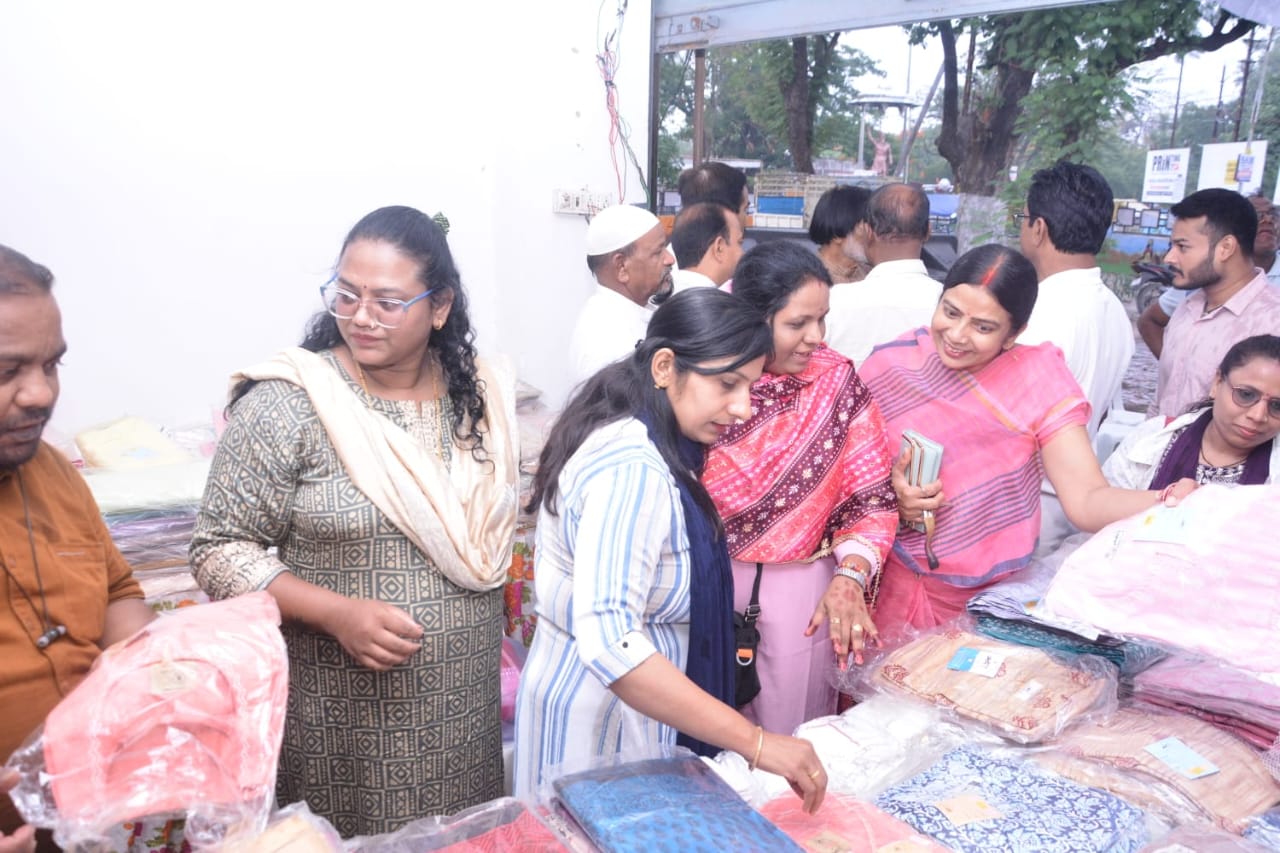 खादी उत्सव  जिला बैतूल वर्ष 2025-26