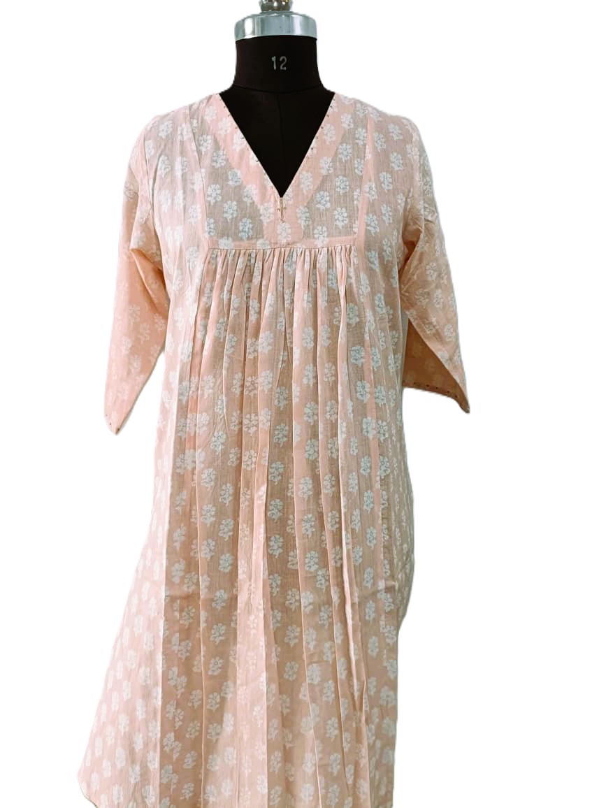 ब्लॉक प्रिंट महिला लॉन्ग कुर्ता – पारंपरिक हस्तशिल्प में शालीन परिधान