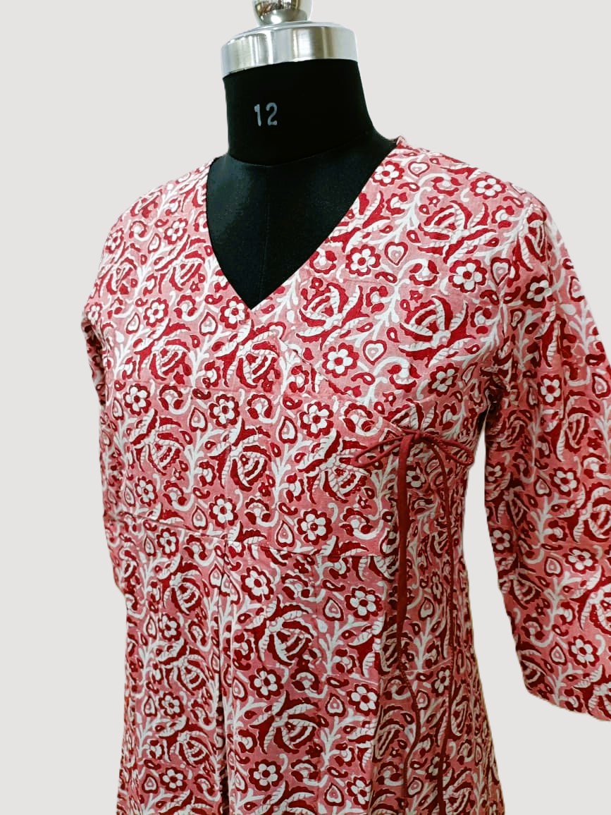 ब्लॉक प्रिंट महिला लॉन्ग कुर्ता – शिल्प आधारित सरल और सुरुचिपूर्ण परिधान