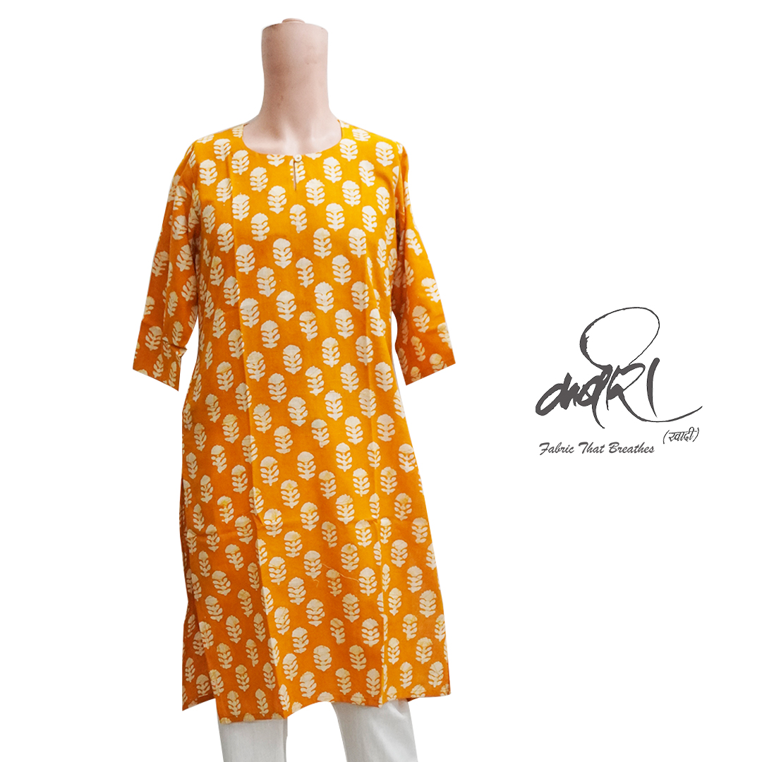 बाटिक लेडीज़ लॉन्ग कुर्ता – शिल्प आधारित आरामदायक पहनावा